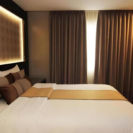 Grand Xing Imperial Hotel Iloilo City Bagian luar foto