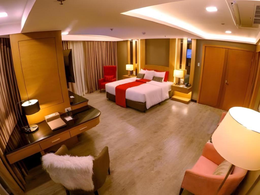 Grand Xing Imperial Hotel Iloilo City Bagian luar foto