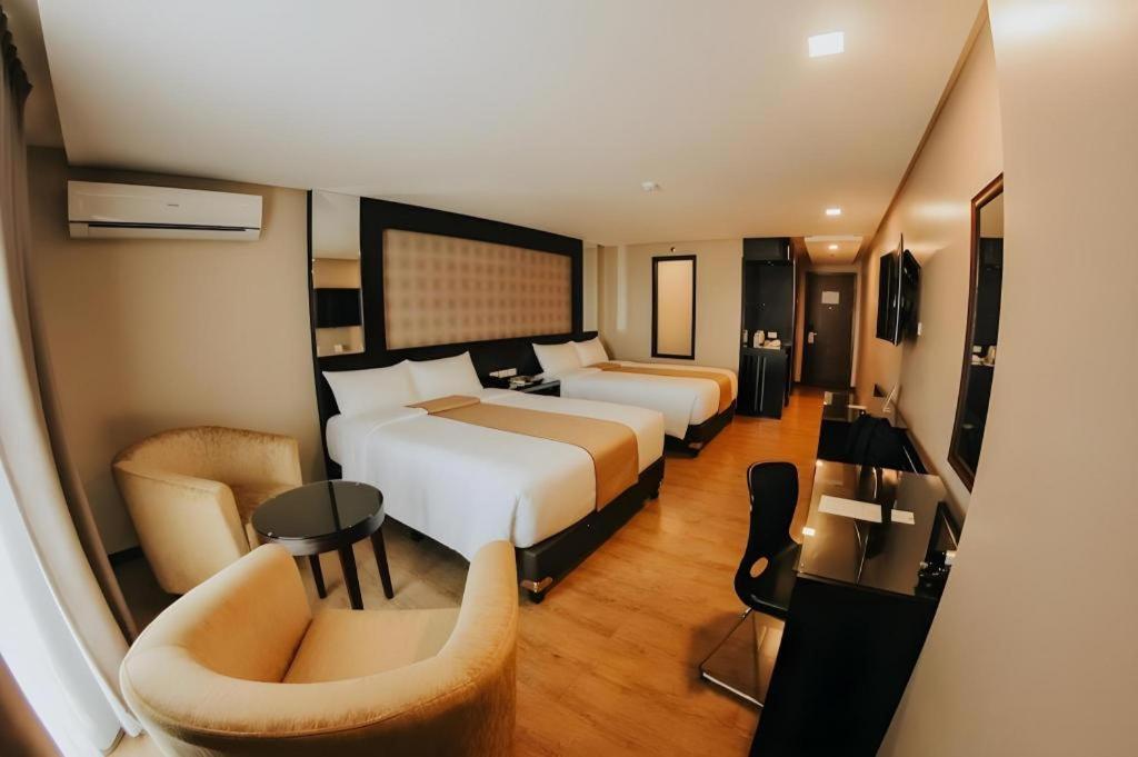 Grand Xing Imperial Hotel Iloilo City Bagian luar foto