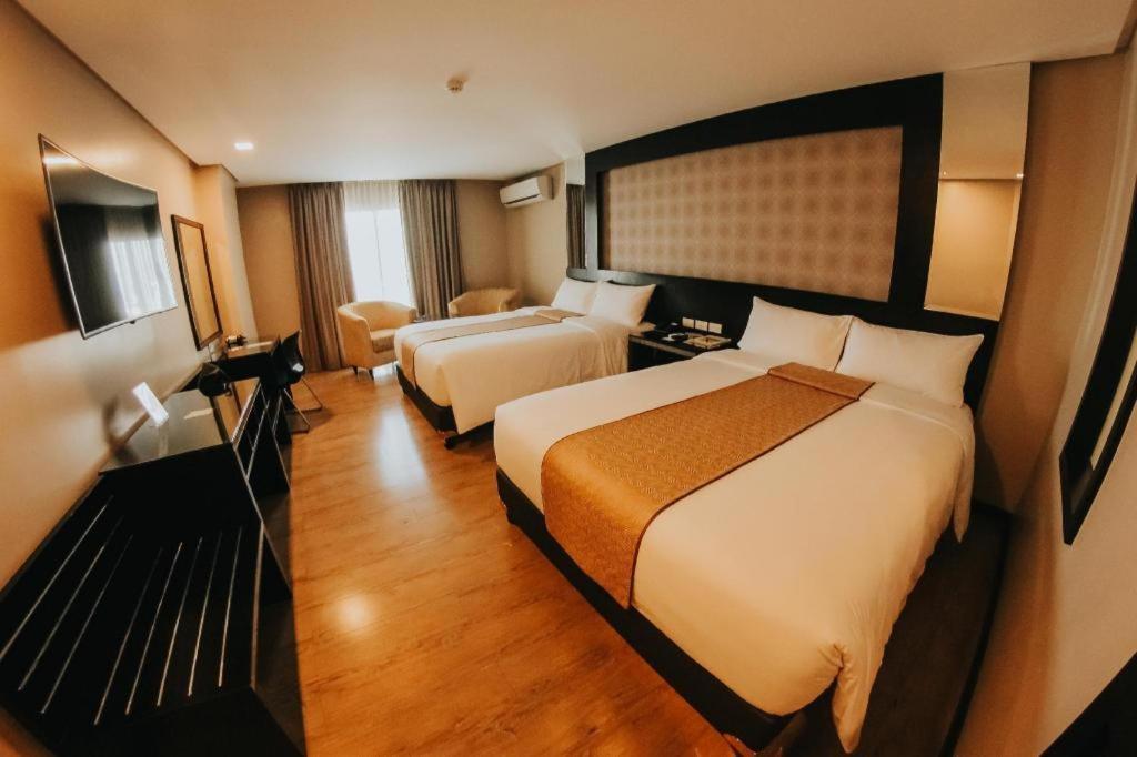 Grand Xing Imperial Hotel Iloilo City Bagian luar foto