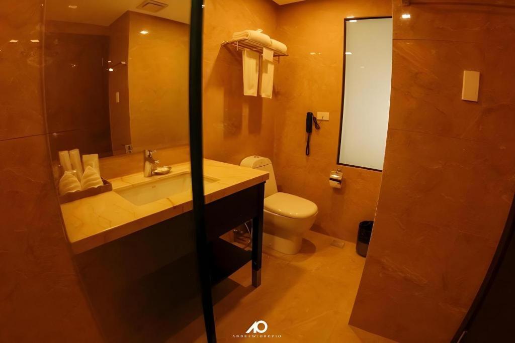 Grand Xing Imperial Hotel Iloilo City Bagian luar foto