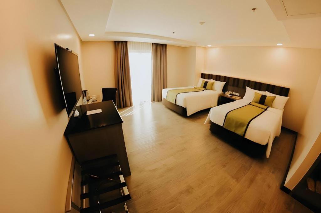 Grand Xing Imperial Hotel Iloilo City Bagian luar foto