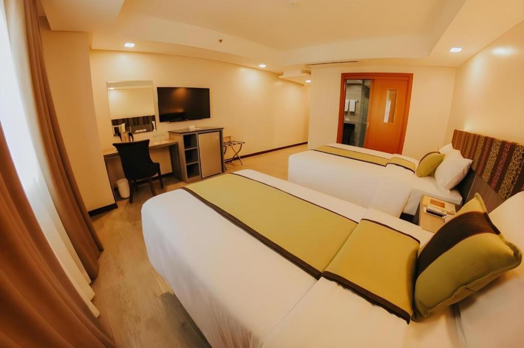 Grand Xing Imperial Hotel Iloilo City Bagian luar foto