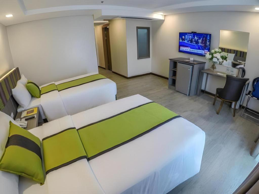 Grand Xing Imperial Hotel Iloilo City Bagian luar foto